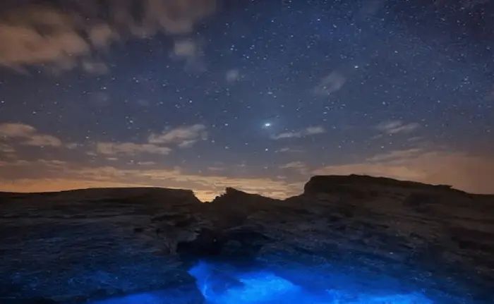 آسمان کهکشانی سوار بر آب های جزیره لارک 541564165