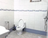 حمام و سرویس فرنگی تهویه هوا کاشی کااری شده ویلا در درگهان 56945849