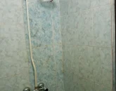 حمام و دوش لاکی و شیرآلات سرد و گرم جدا خانه ویلایی در درگهان 458674