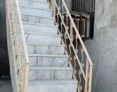 پله های سنگی آپارتمان در قشم 4568746