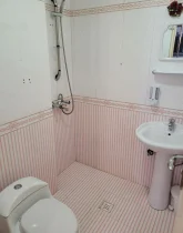 حمام و دوش و سرویس بهداشتی فرنگی خانه ویلایی در قشم 458647